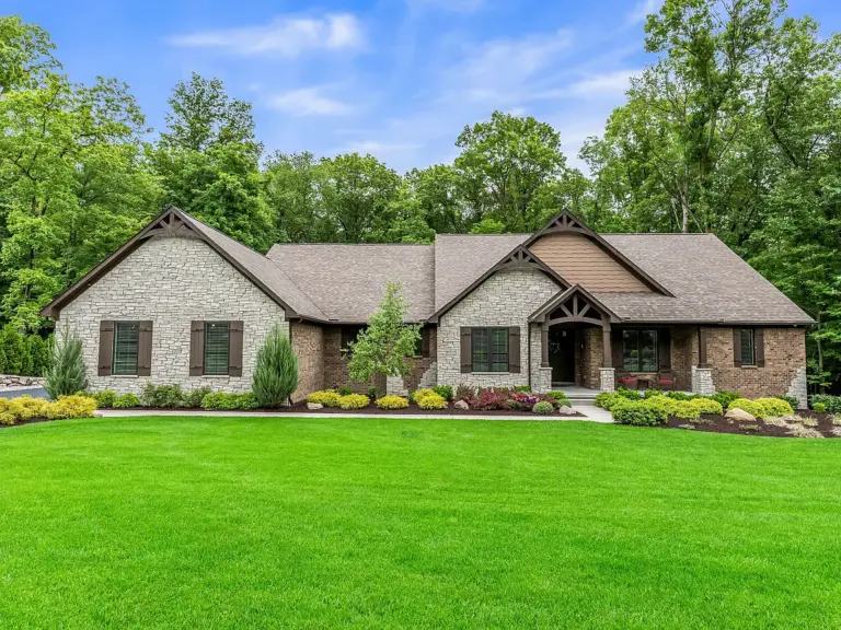 Pine Bluffs Highland 3000 sq ft Ranch   